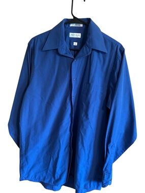 Van Heusen Men’s Button-Up Shirt